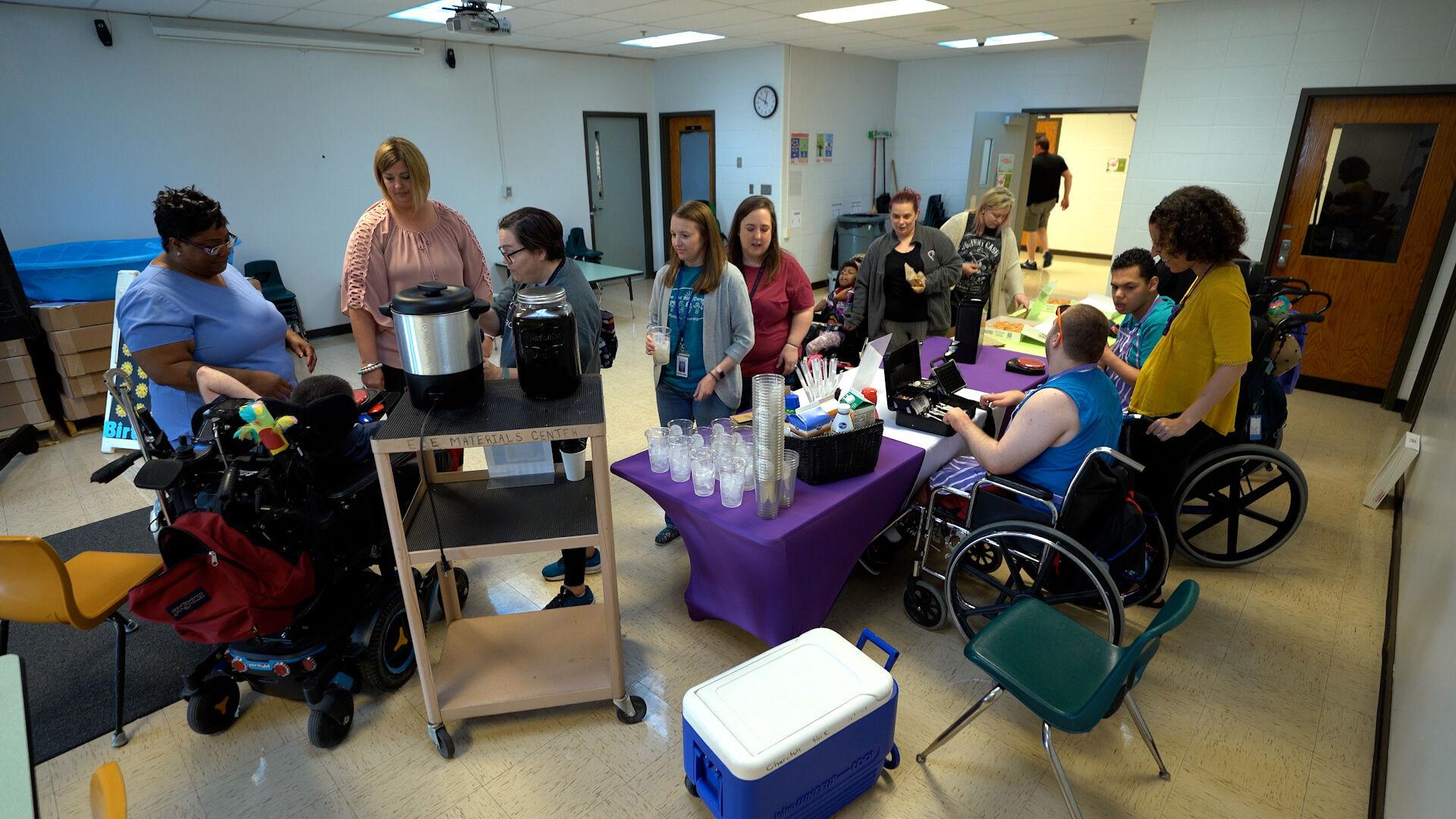 Business inside JCPS school — named after 'Friends' staple — helps students with disabilities develop skills